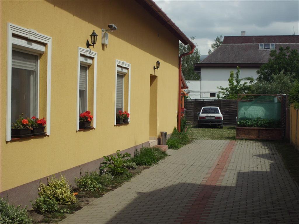 Andrea Apartman Гайдусобосло Екстер'єр фото