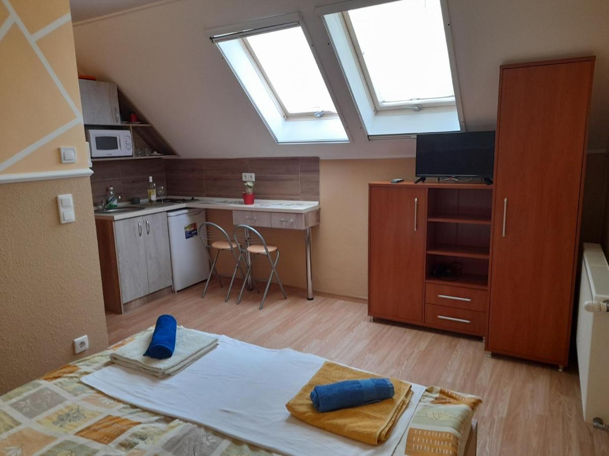 Andrea Apartman Гайдусобосло Екстер'єр фото