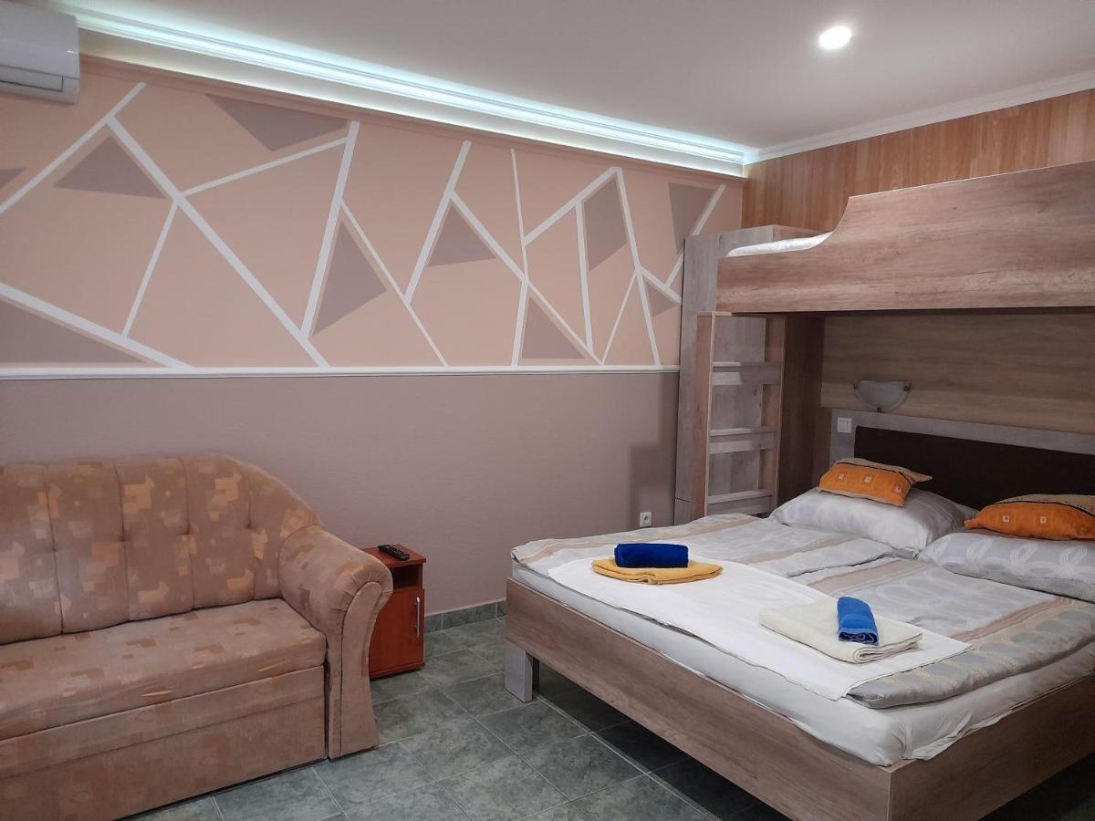 Andrea Apartman Гайдусобосло Екстер'єр фото