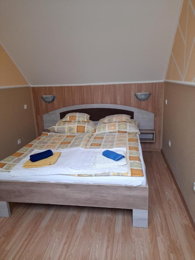 Andrea Apartman Гайдусобосло Екстер'єр фото